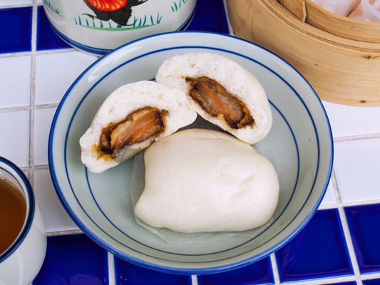 Quan Shui's Handmade Signature Pork Jowl Kong Bak Bao (4 pieces) 泉水招牌手工扣肉包